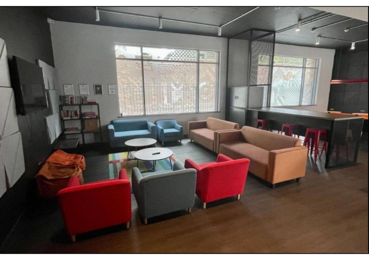 Joivy Affordable Dublin Thomas Street - Adults Only Leilighet Eksteriør bilde